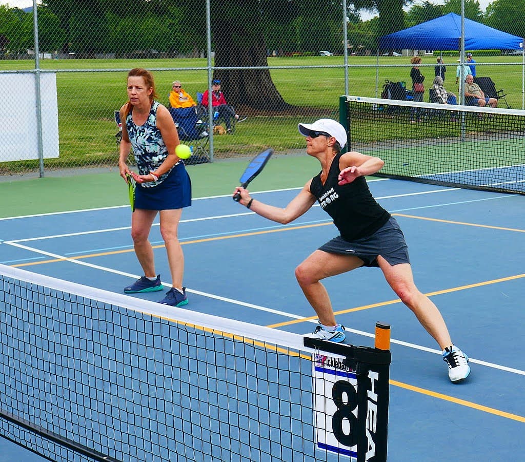 Rogue Valley Country Club pickleball courts