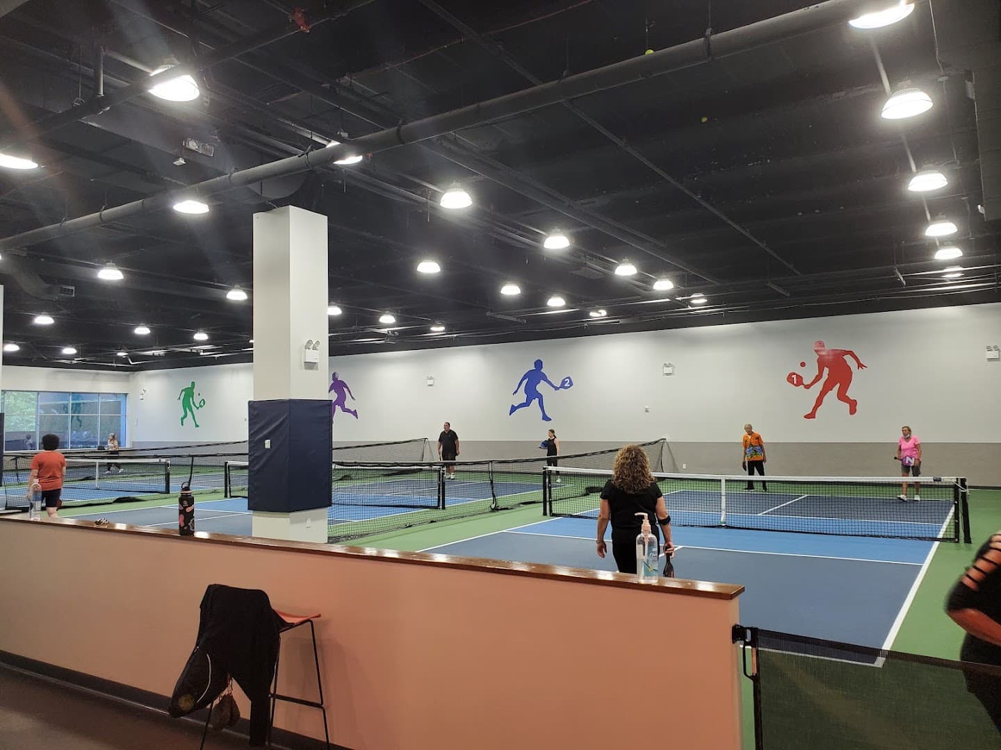 Pickle N Par -Melville pickleball courts