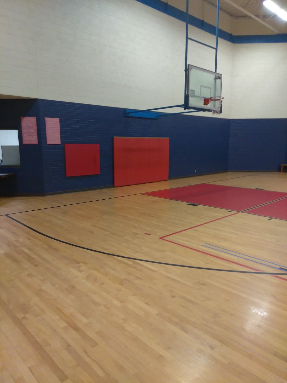Handley Meadowbrook Community Center pickleball courts