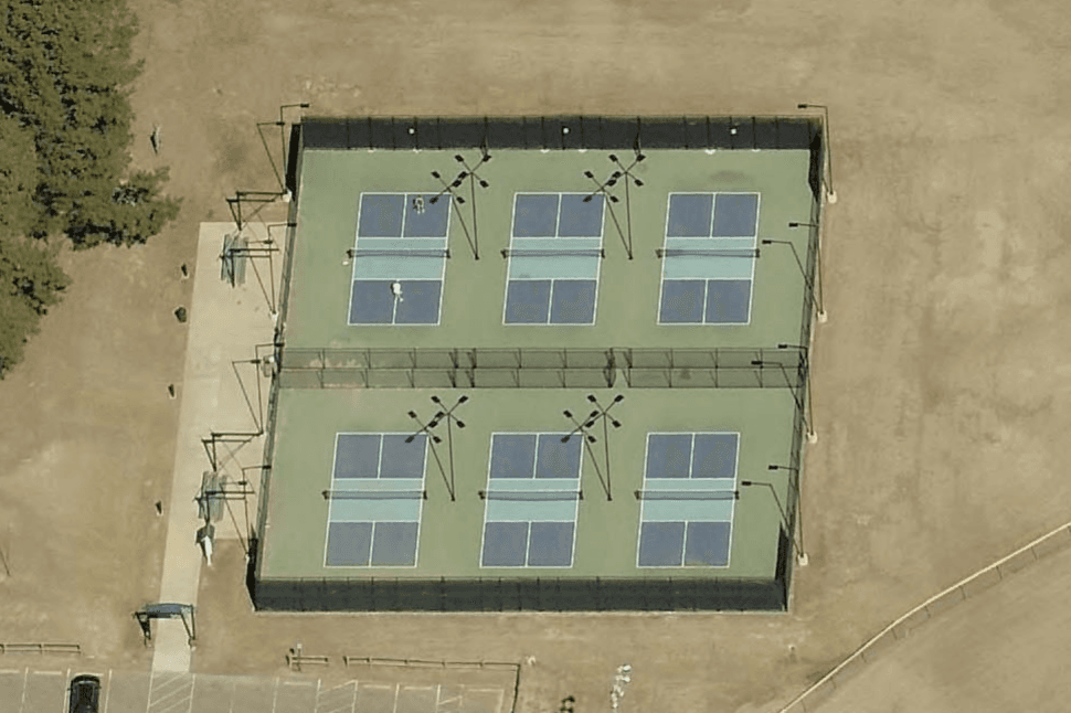 Shadowlawn Park pickleball courts