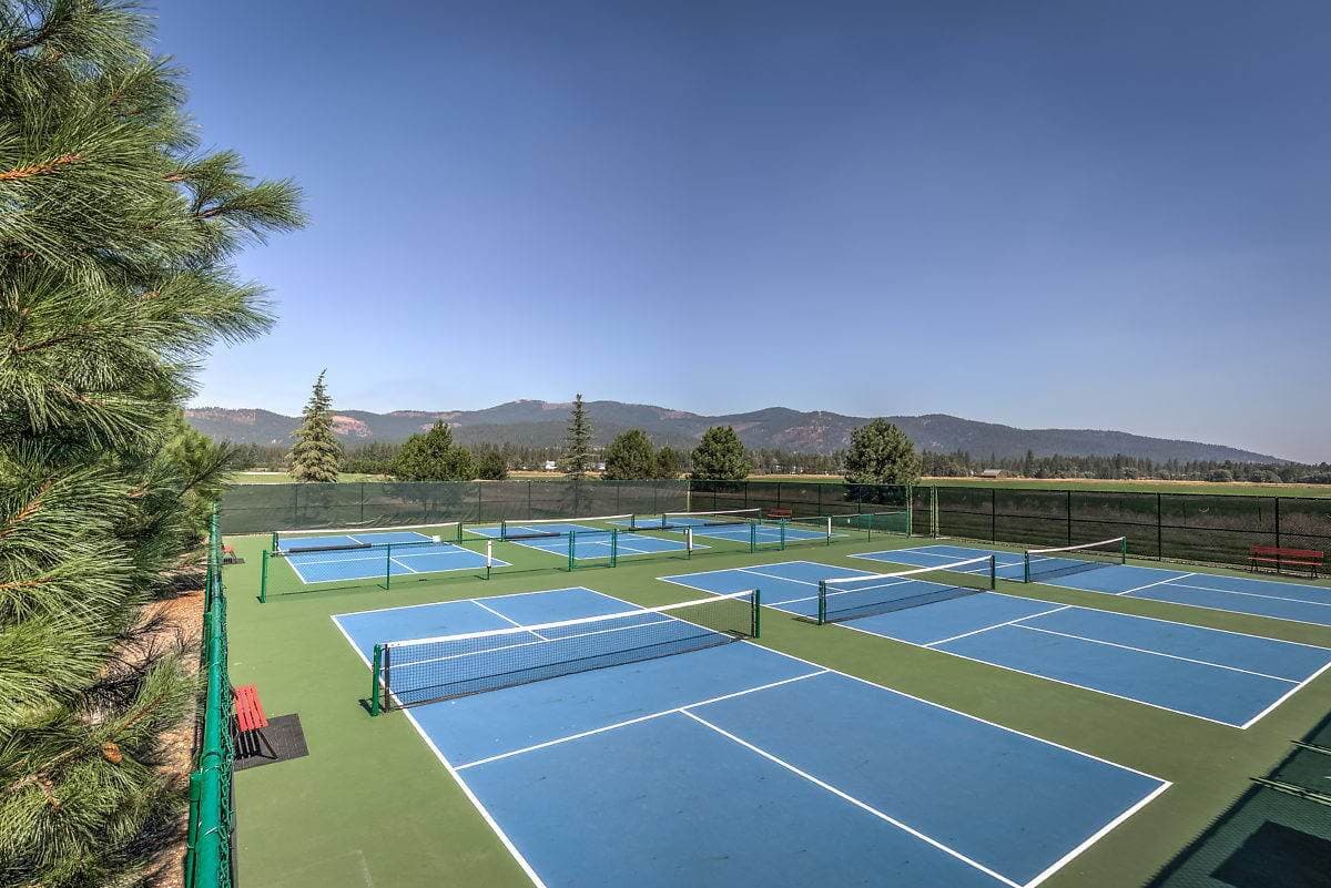 Stoneridge Golf And Recreational Community pickleball courts