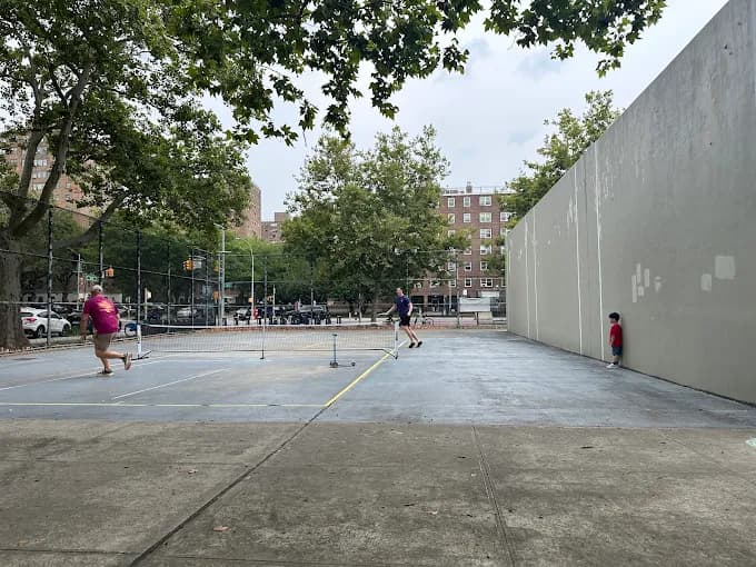 Ravenswood Playground pickleball courts