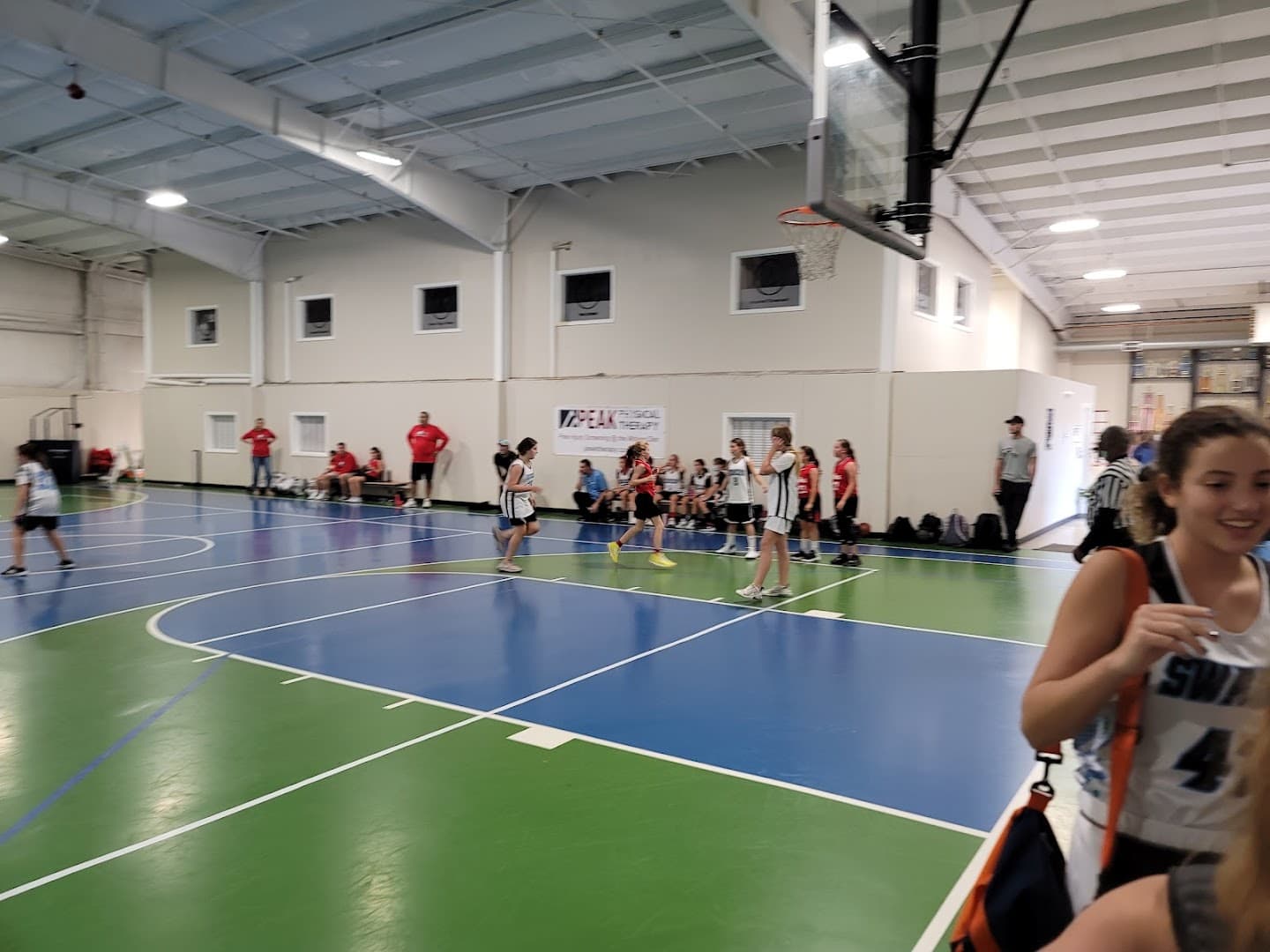 The Wolves Den pickleball courts