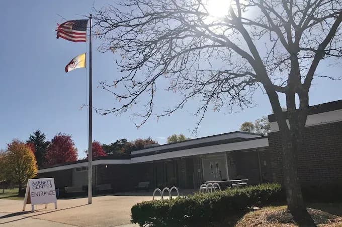 Barnett Community Center pickleball courts