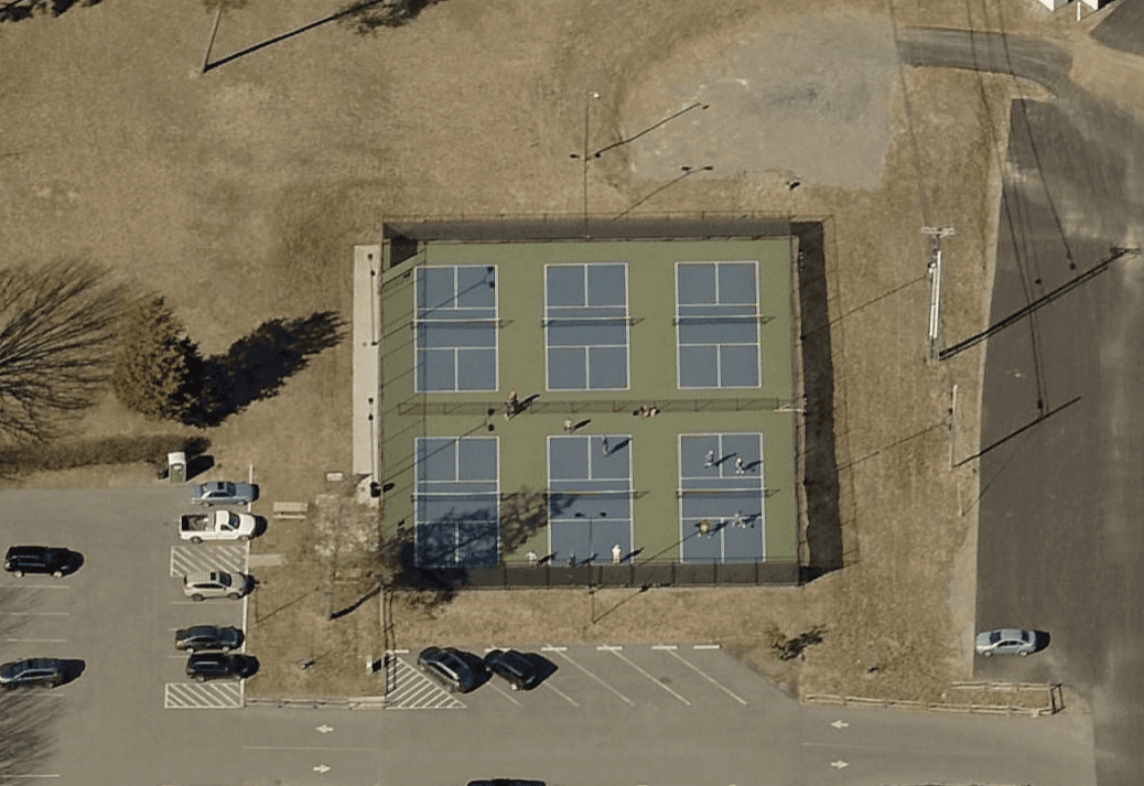 Salem/Oakey Field pickleball courts
