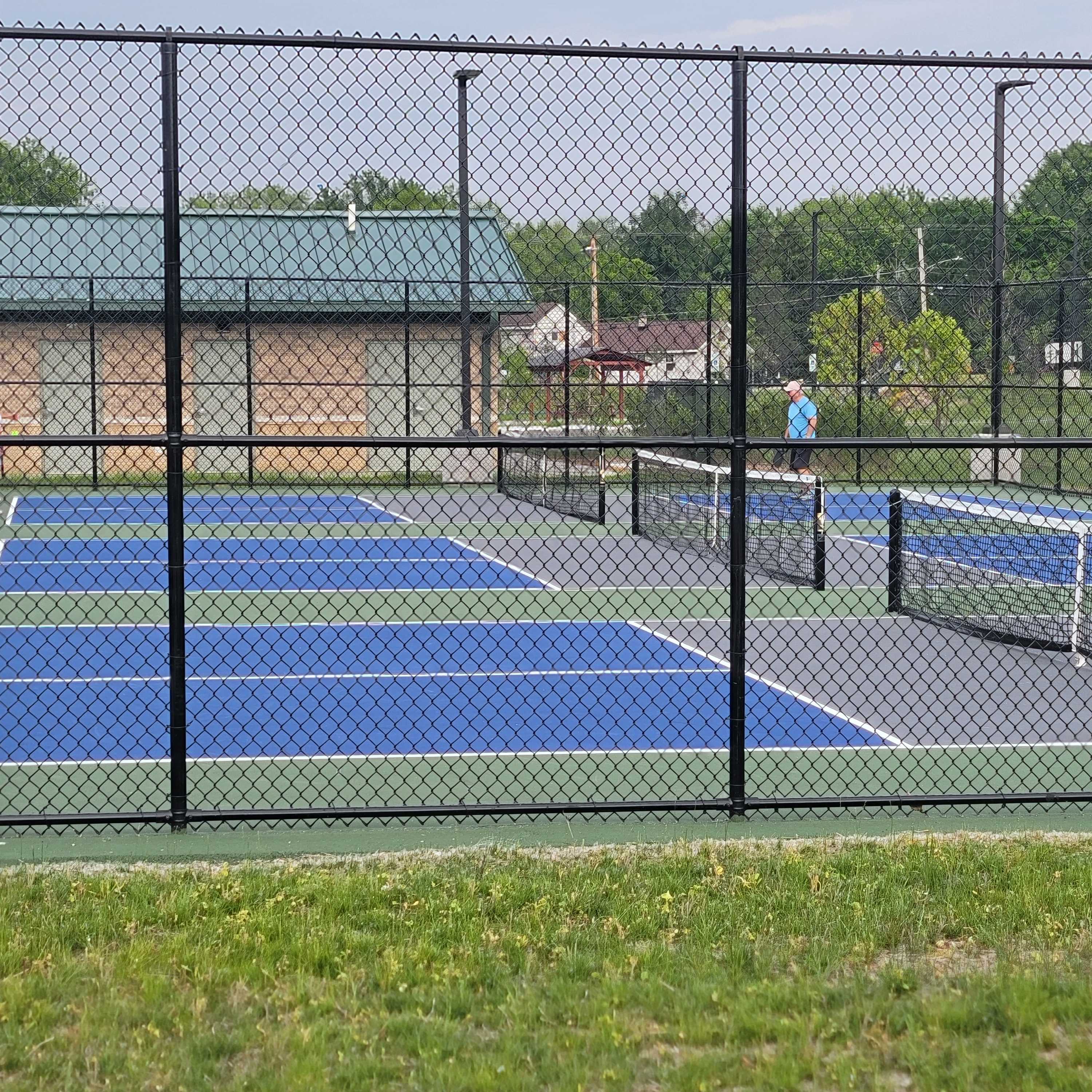Vern Thelen Park pickleball courts