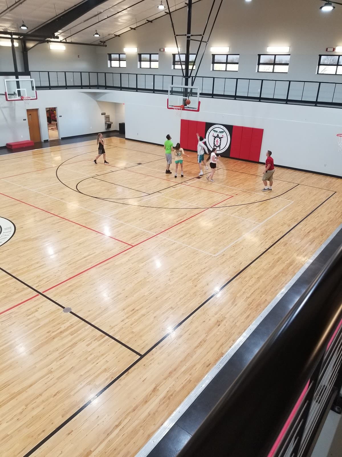 Bearskin Fitness Center pickleball courts