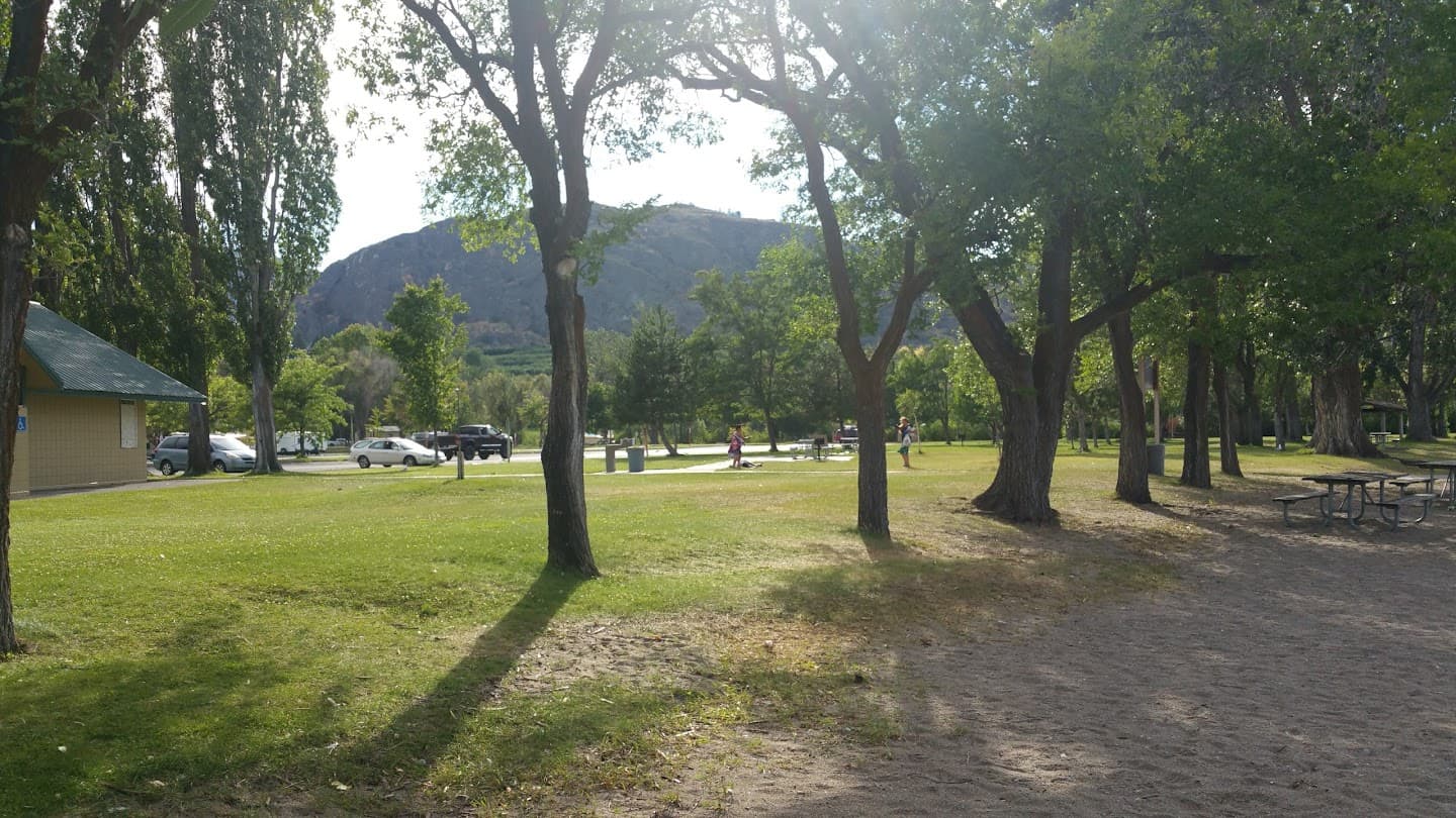 Veterans park pickleball courts