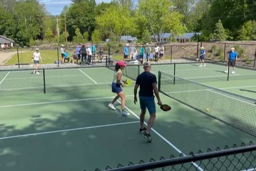 Betsy's Park pickleball courts