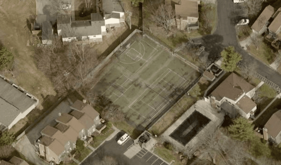 Quail Run Townhouses pickleball courts