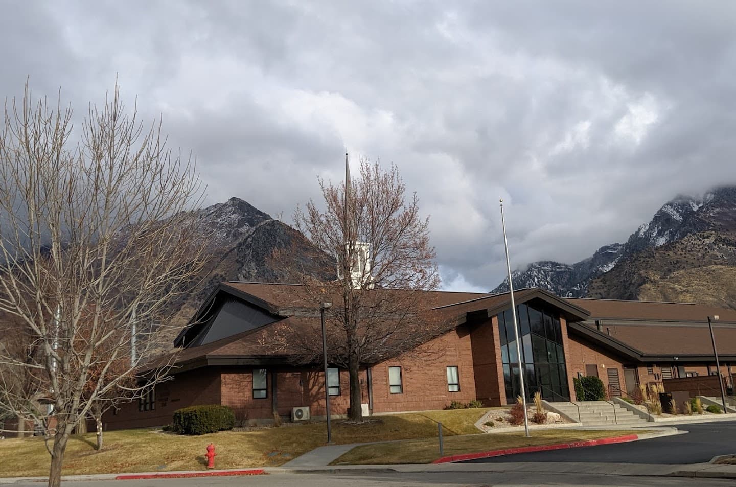 Church of Jesus Christ of Latter-Day Saints Gymnasium pickleball courts