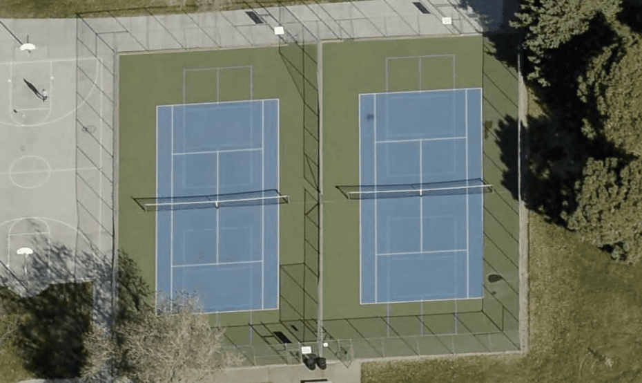 Lynnwood Park pickleball courts