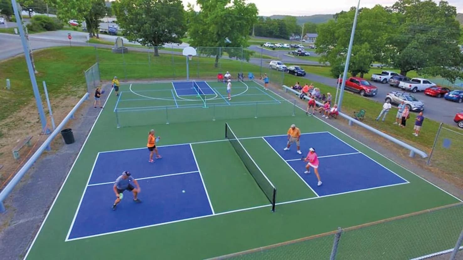 Port of Kimberling Marina & Resort pickleball courts