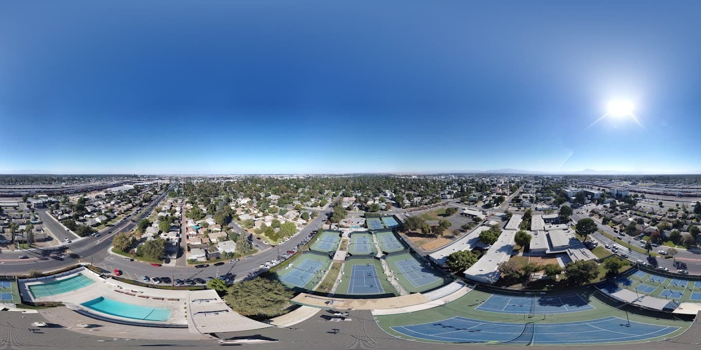 Bakersfield Racquet Club pickleball courts