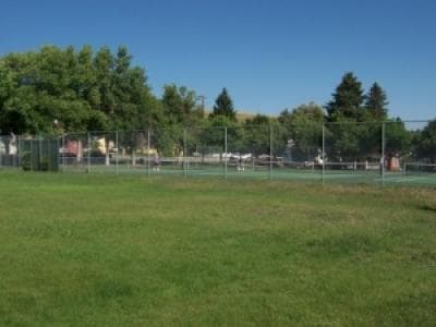 Field School Park pickleball courts