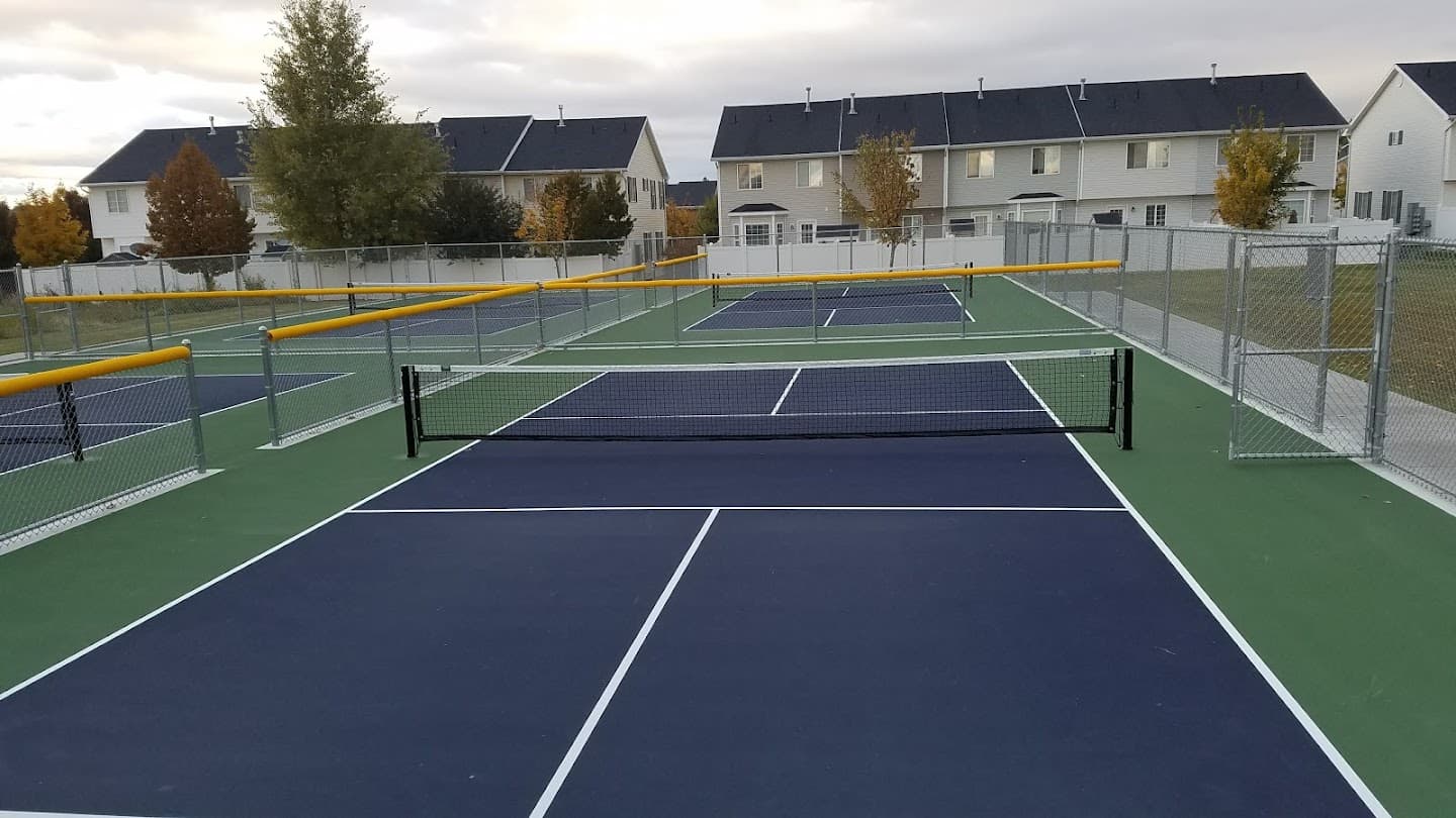 Alma Leonhardt Park pickleball courts