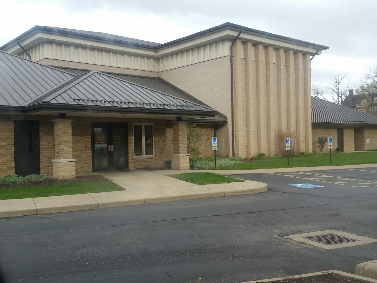 Trinity Lutheran Church pickleball courts