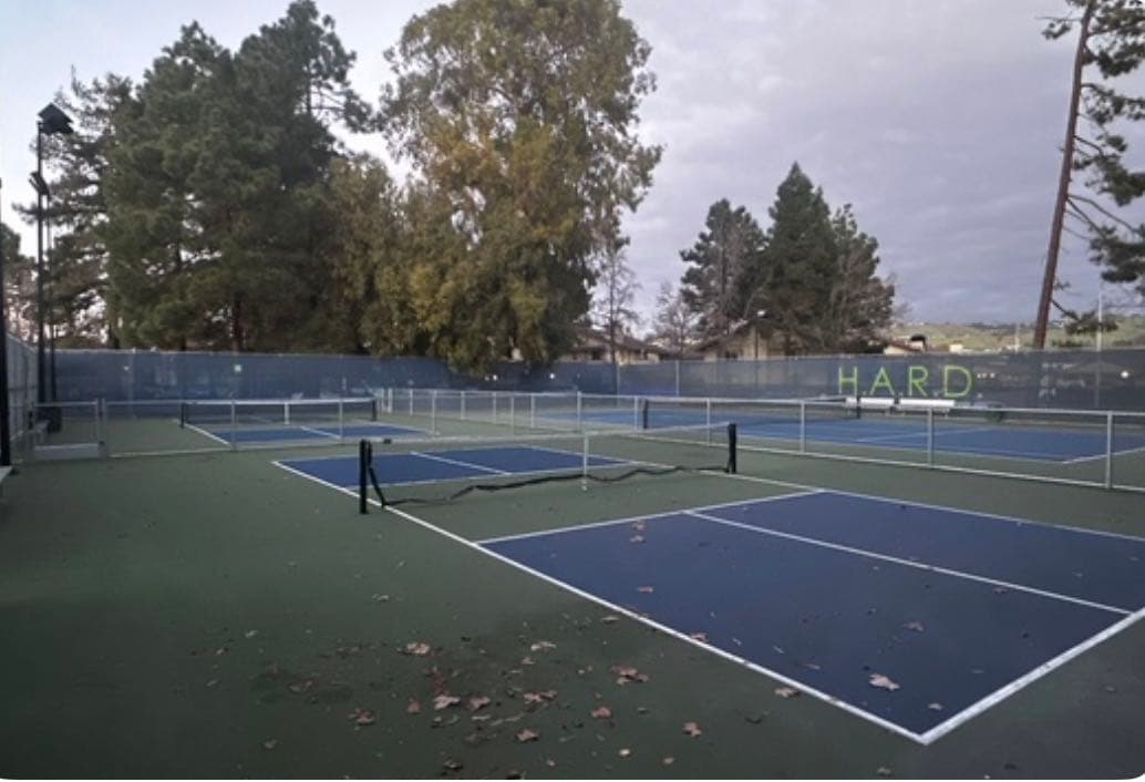 Weekes Community Center-Park pickleball courts