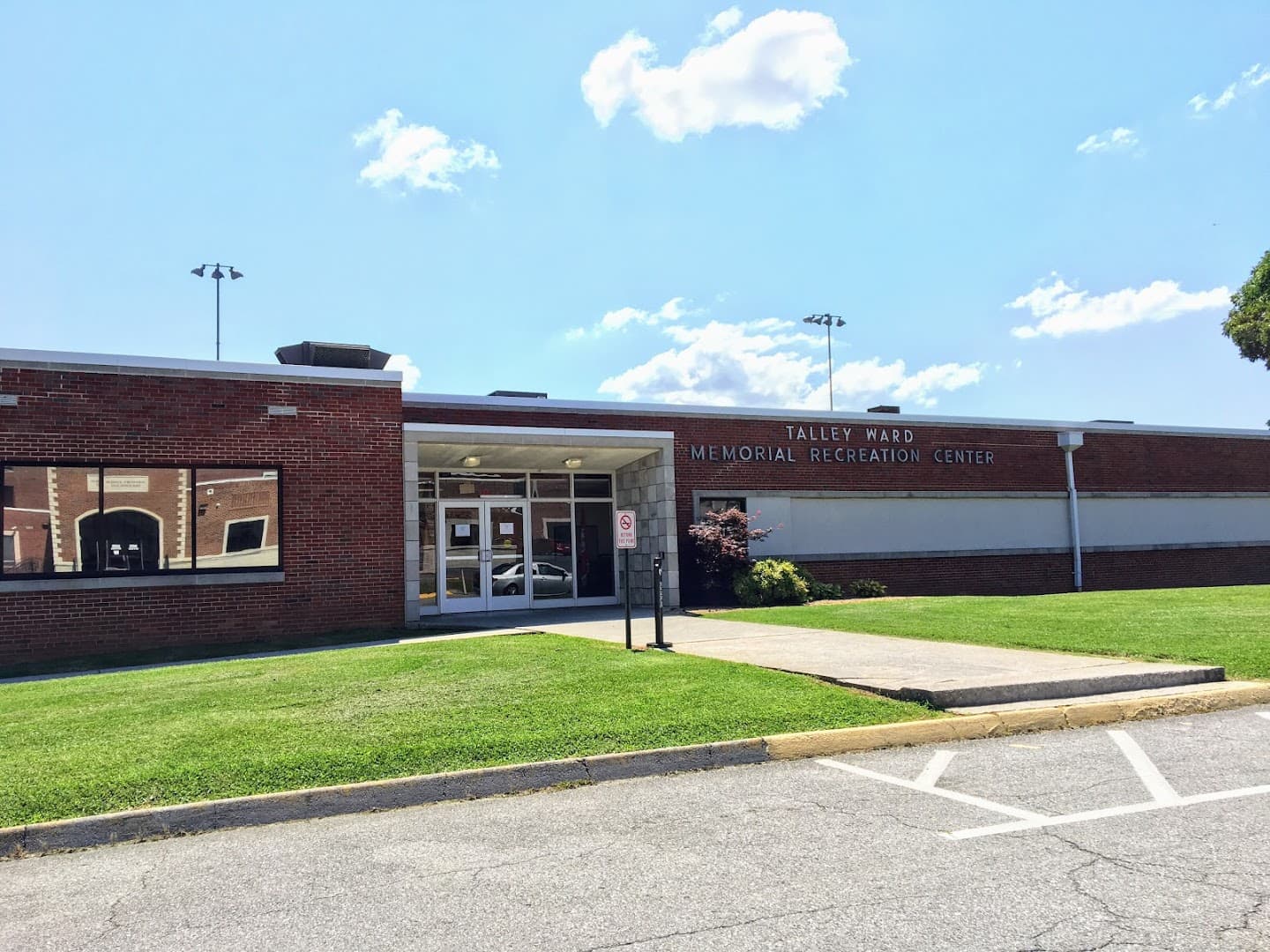 Talley Ward Recreation Center pickleball courts
