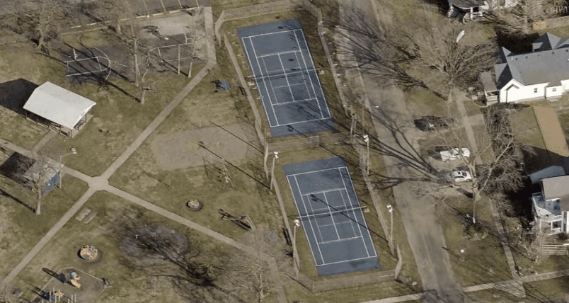 Born Park pickleball courts