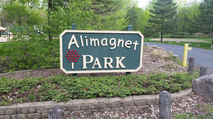 Alimagnet Park pickleball courts