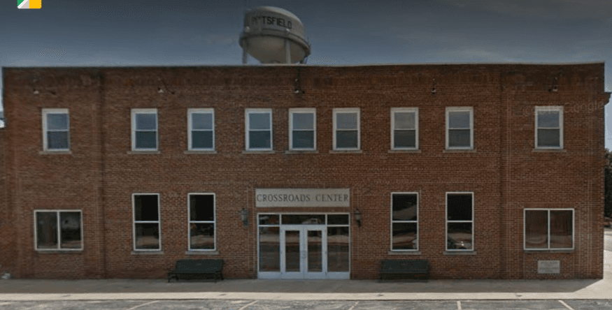 Crossroads Center pickleball courts