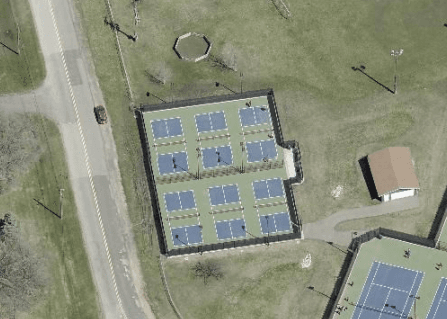 Chisago Lakes Middle School pickleball courts