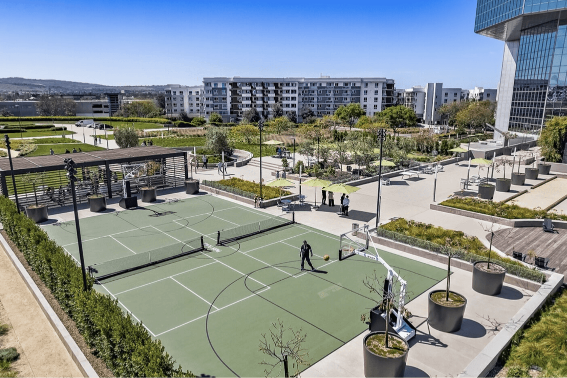 Park Plaza pickleball courts