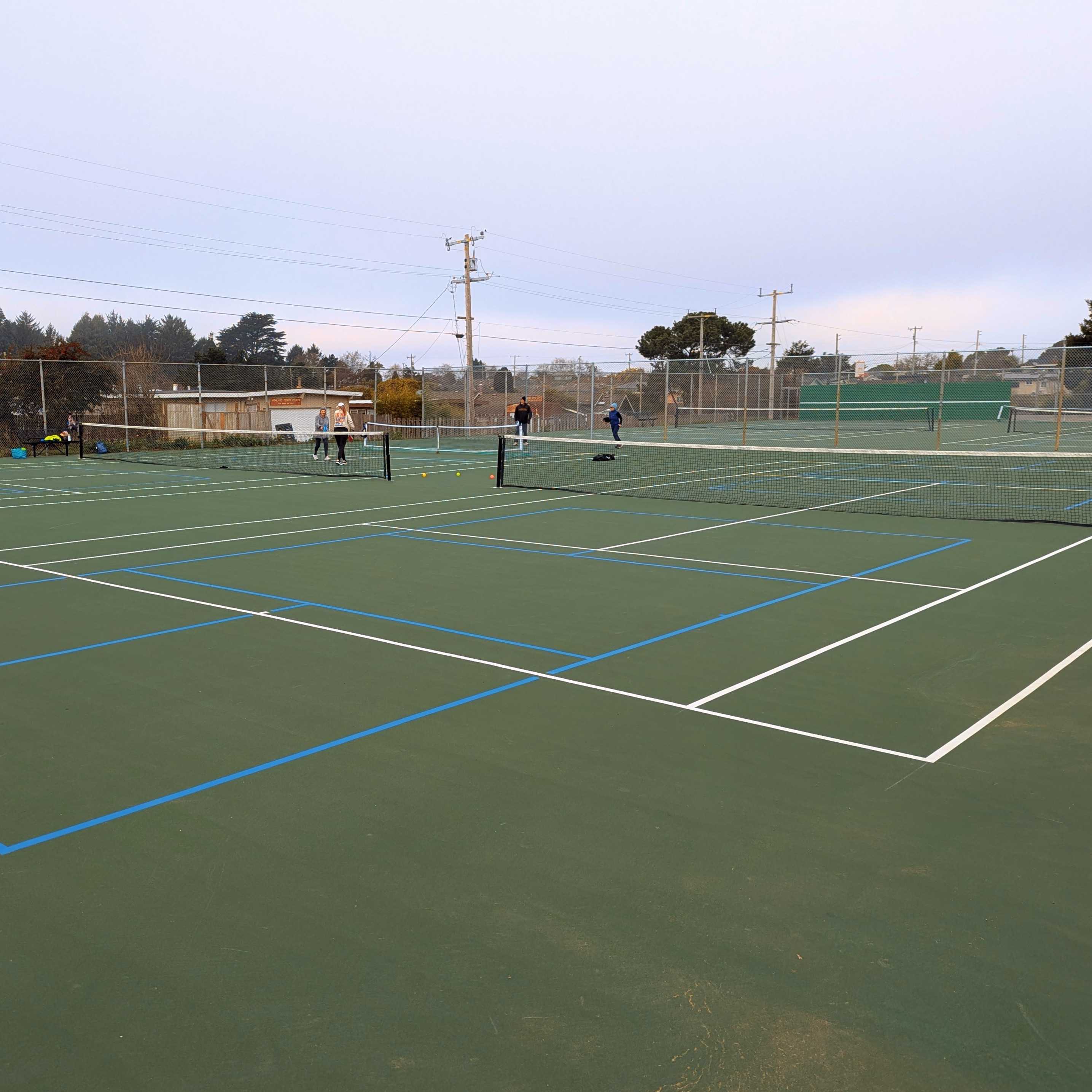 Highland Park pickleball courts