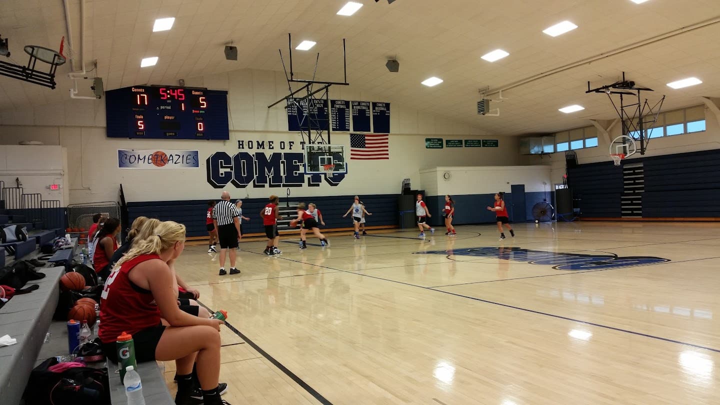 Bond County Community High School pickleball courts