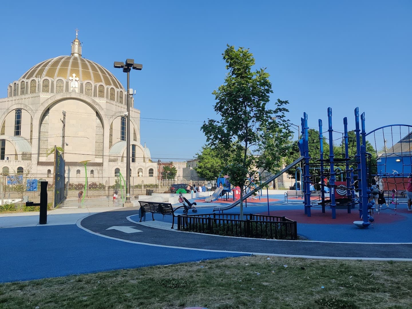 East Poplar Playground pickleball courts
