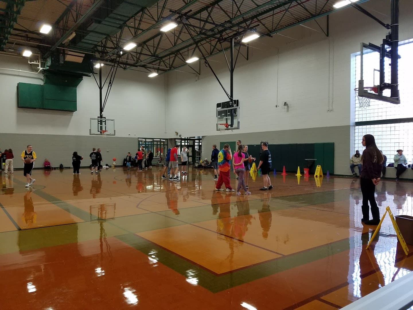 Rivercrest Community Center pickleball courts