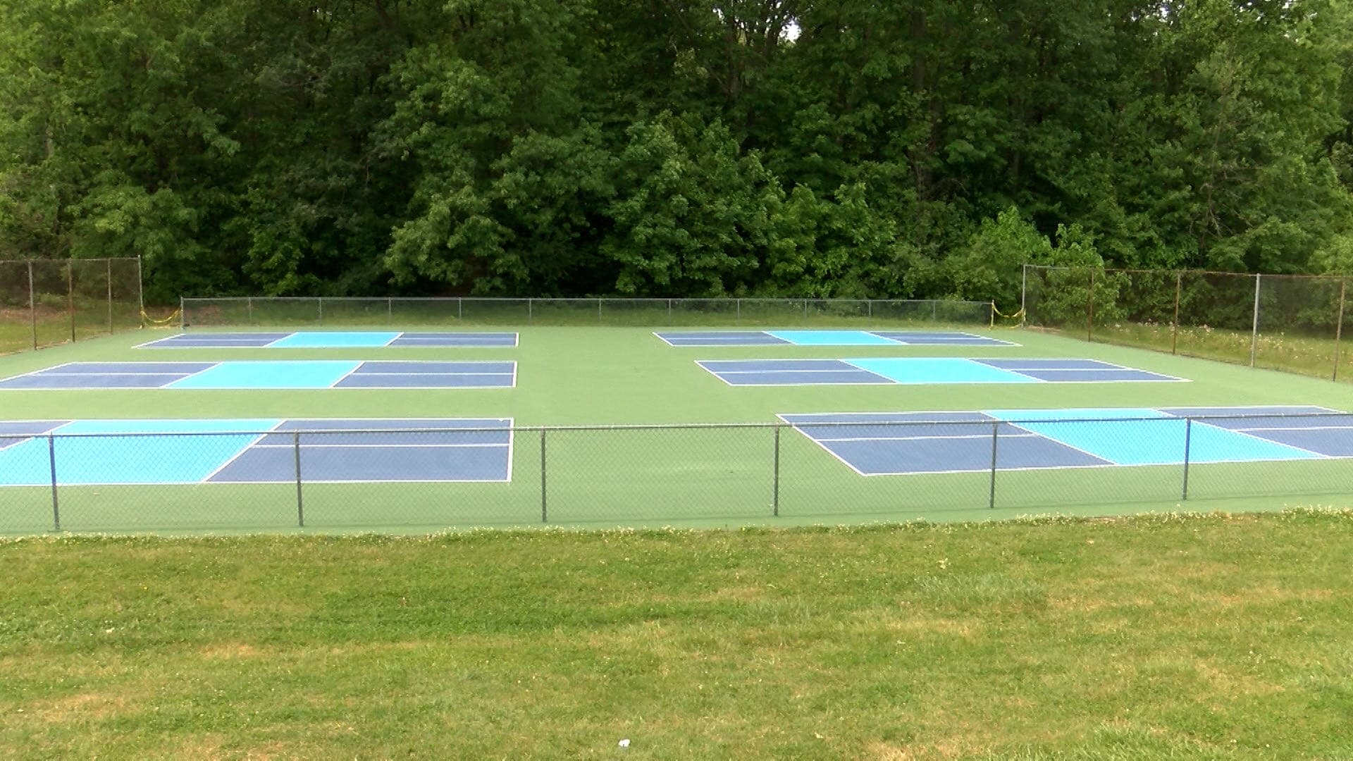 Zuck Park pickleball courts