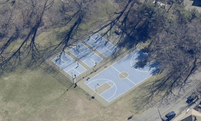 Lakeshore Park pickleball courts
