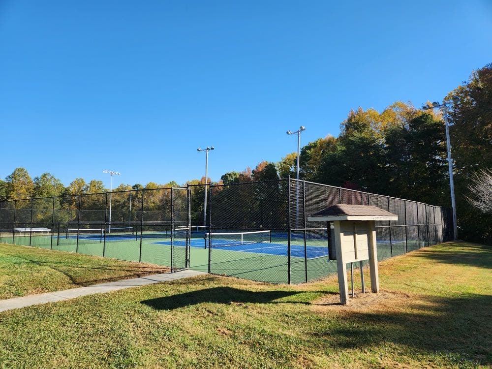 Allen Jay Recreation Center pickleball courts