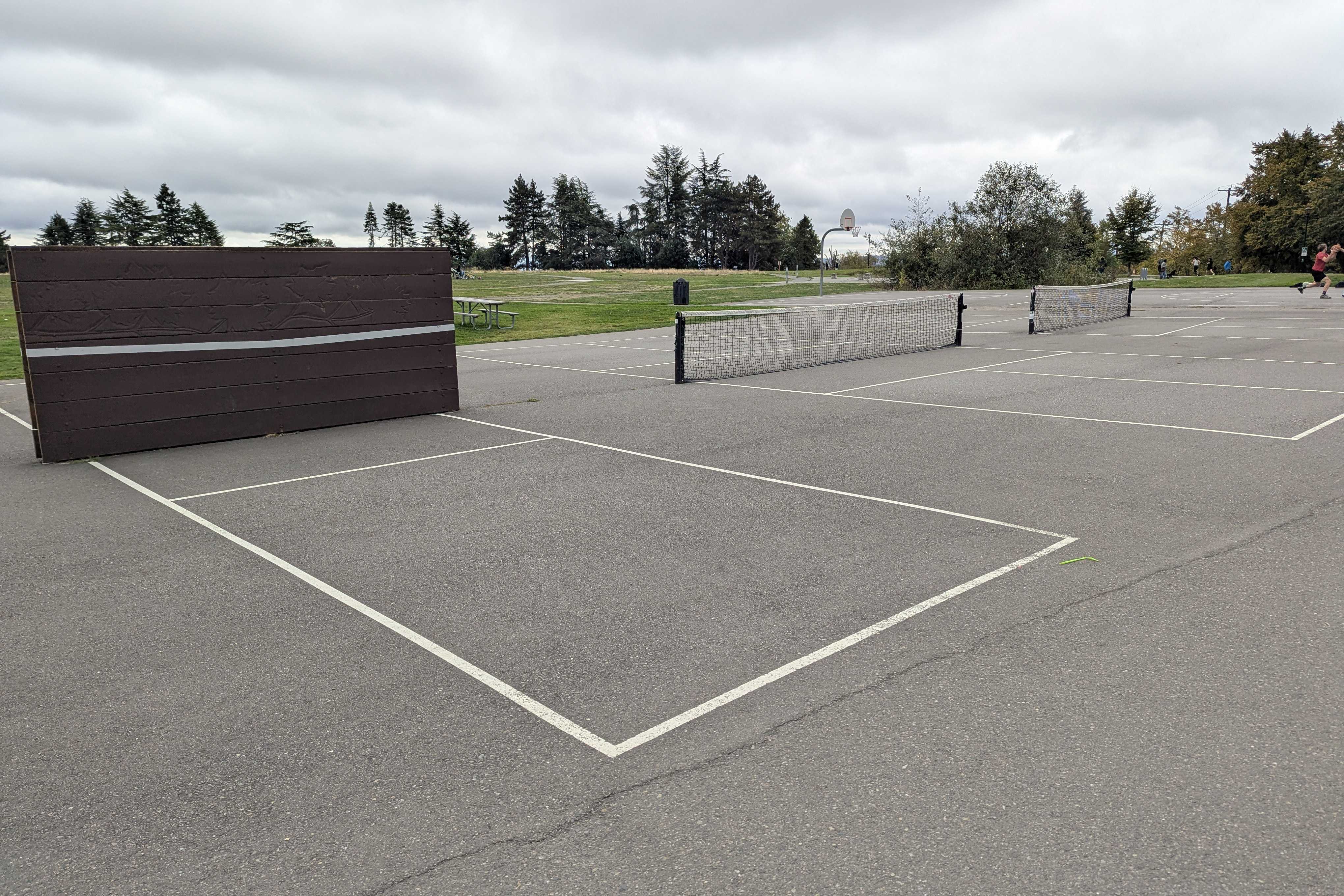 Maple Leaf Reservoir Park pickleball courts