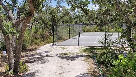Enchanted Oaks RV Park pickleball courts