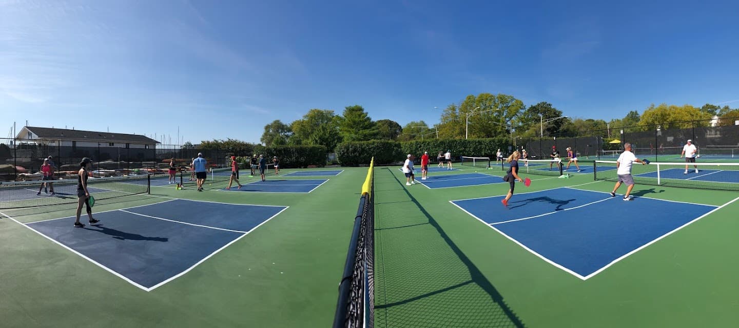 Safe Harbor Annapolis pickleball courts