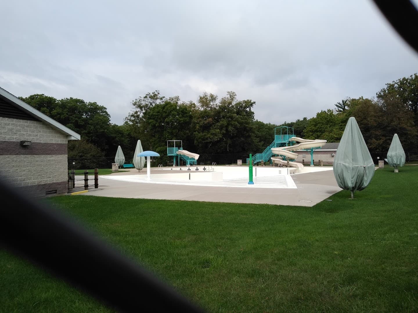 Bever Park Tennis Courts pickleball courts