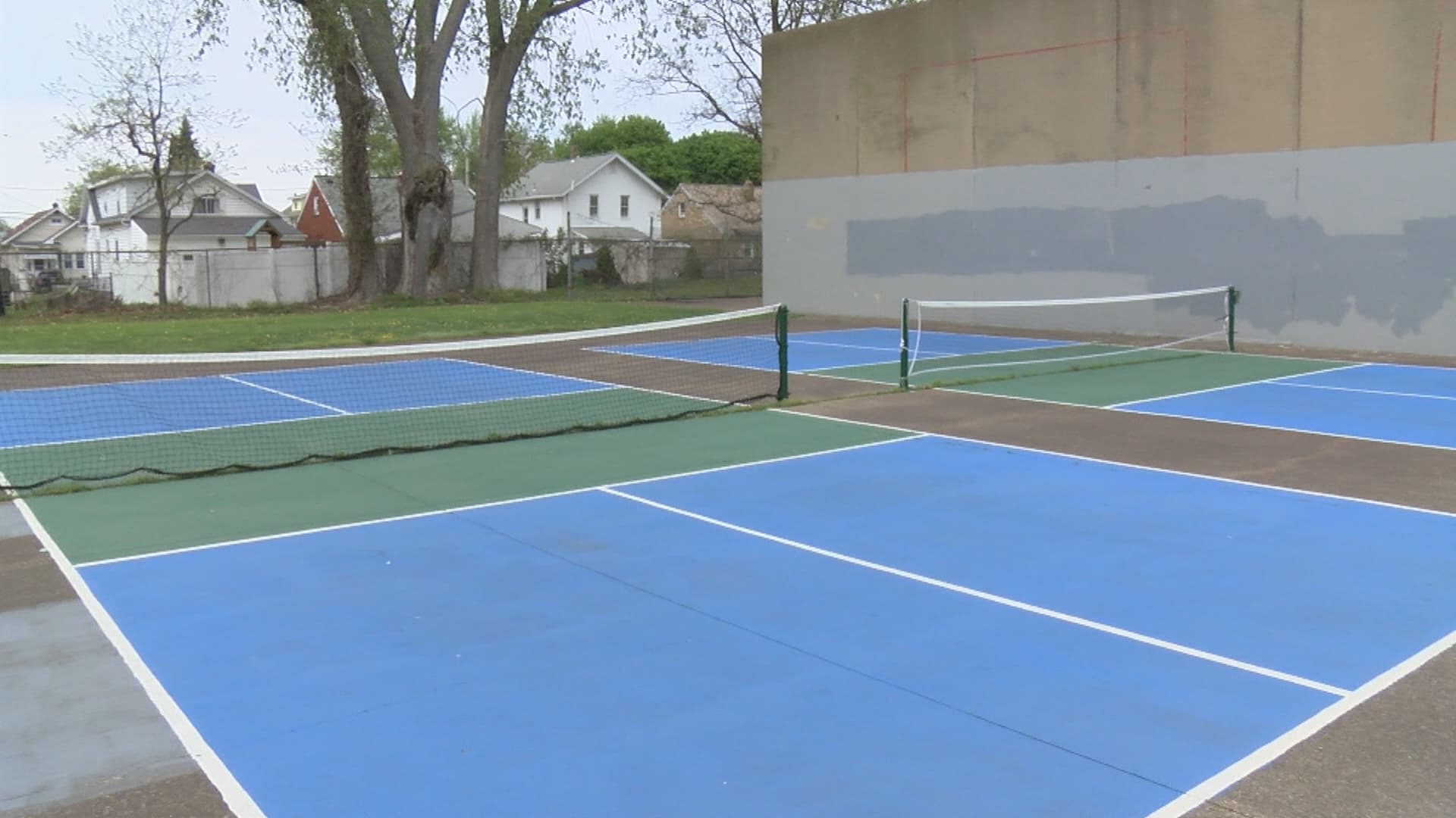 Baldwin Park pickleball courts