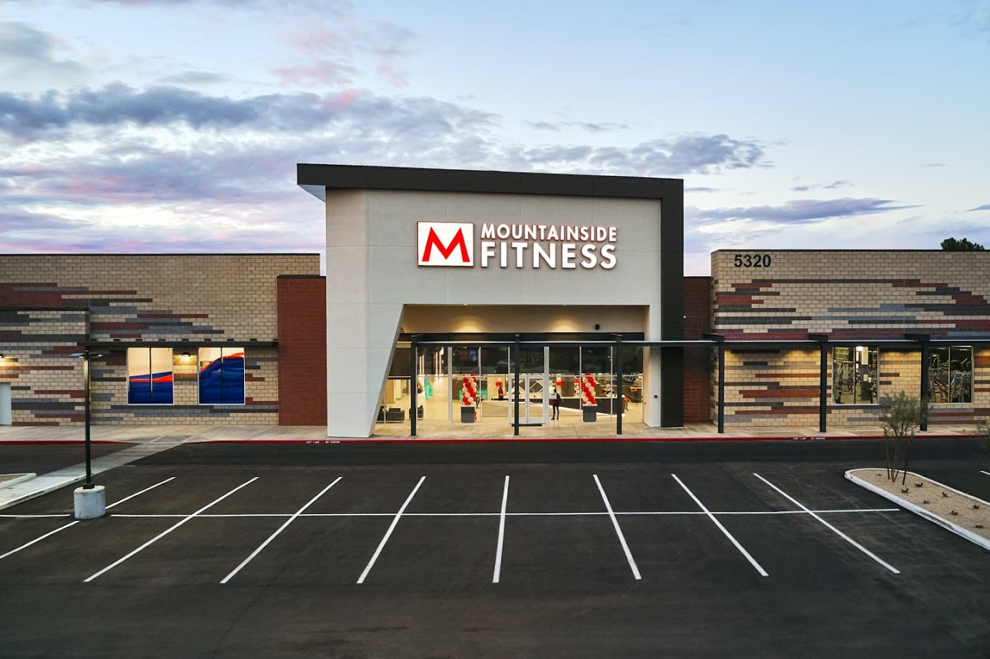 Mountainside Fitness Paradise Valley pickleball courts