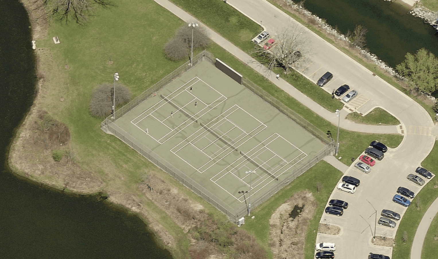 Tenney Park pickleball courts