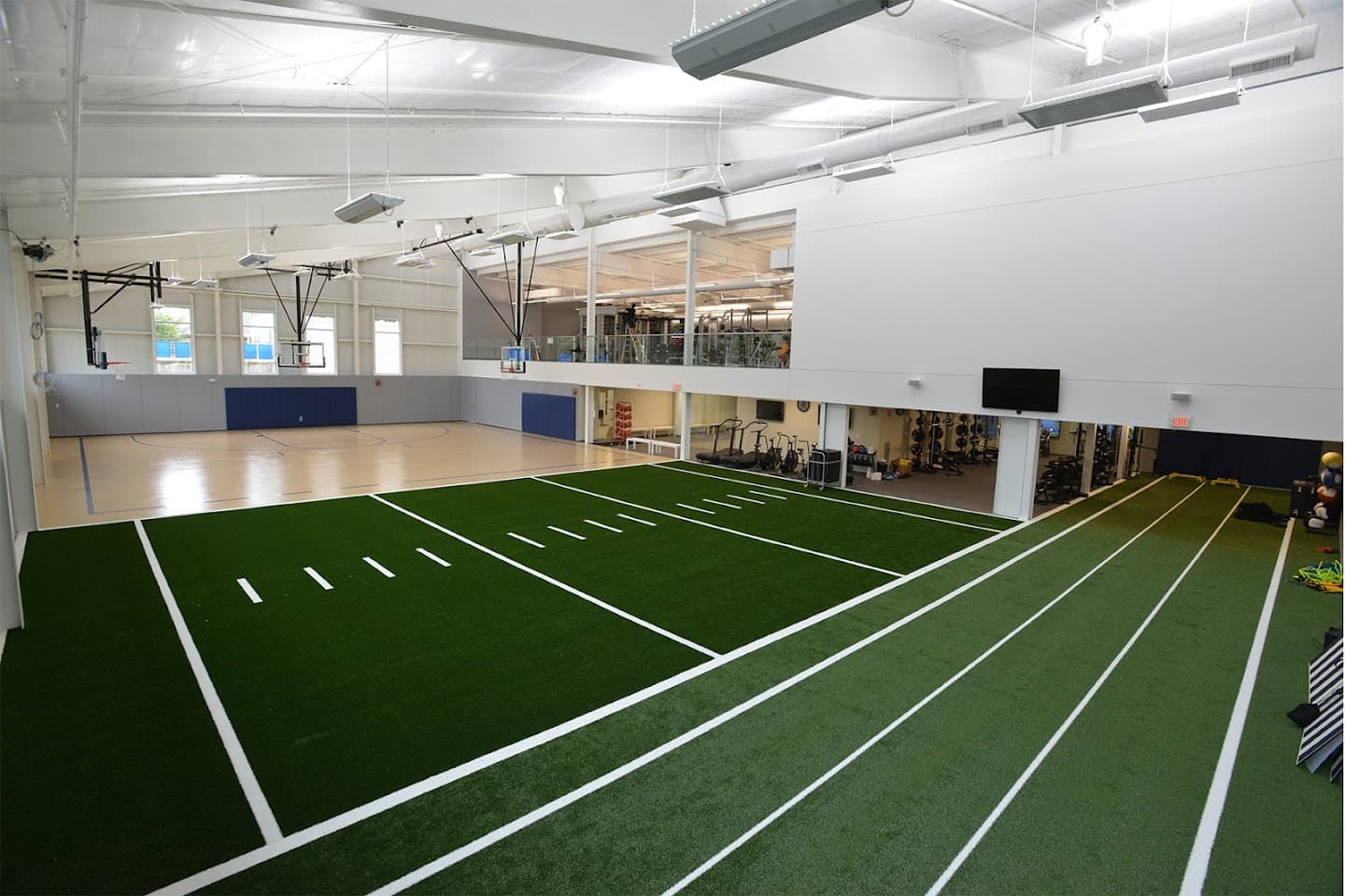 The Adirondack Club pickleball courts