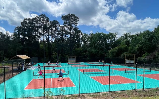 Hammond Hills Suburban Club pickleball courts