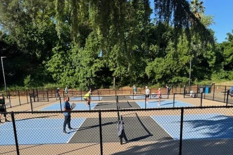 Hewitt Park pickleball courts