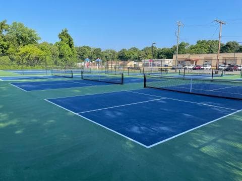 George Washington Rec Center/Riverside Elementary School pickleball courts