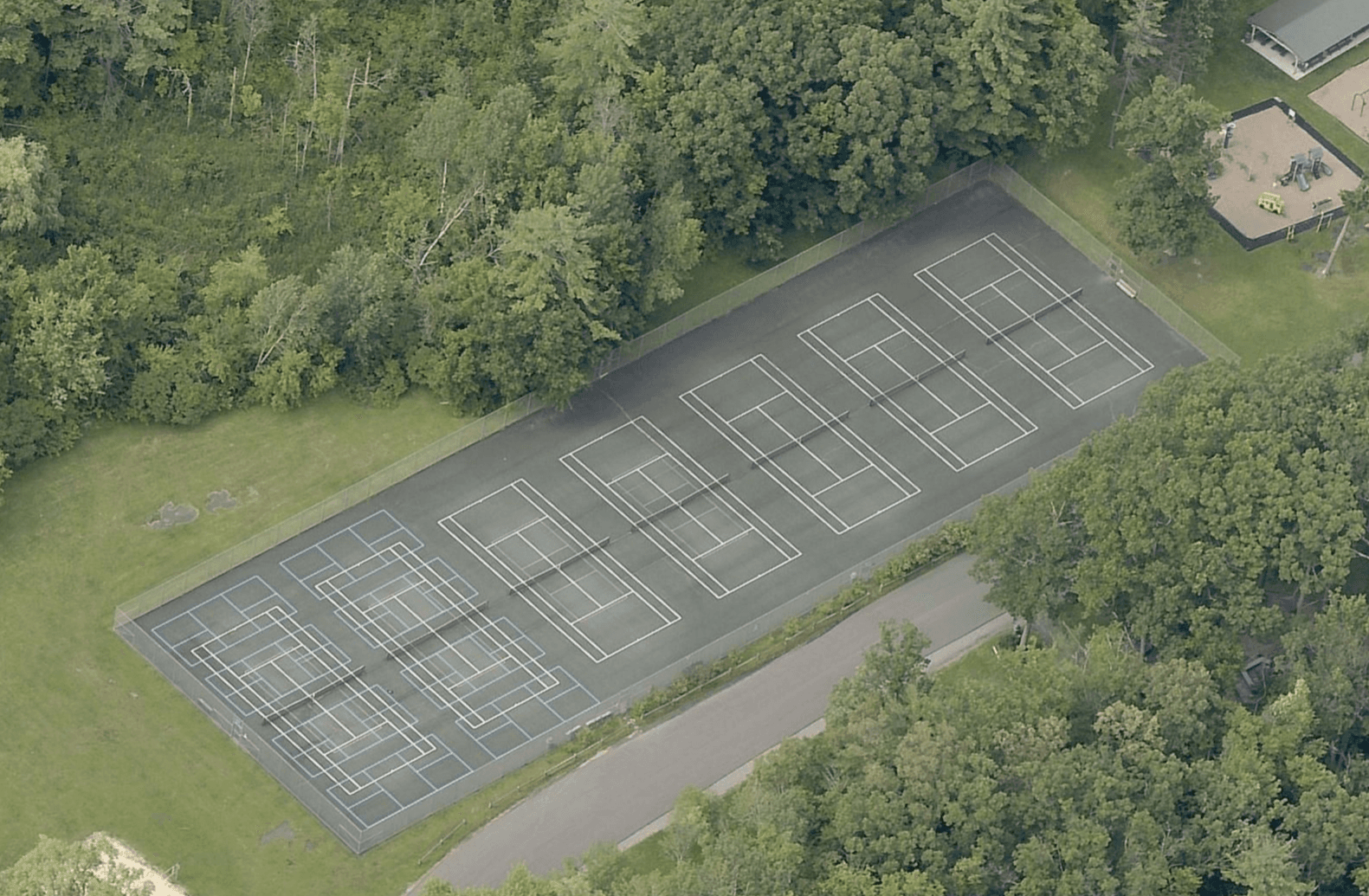 Highland Park pickleball courts
