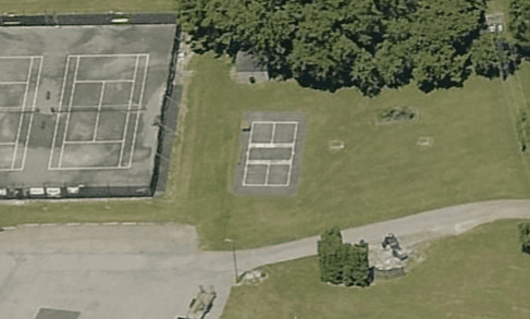 Lancaster Tennis and Yacht Club pickleball courts