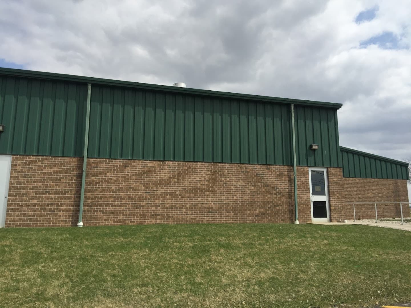Grand Lake Health/Premier Health South YMCA pickleball courts