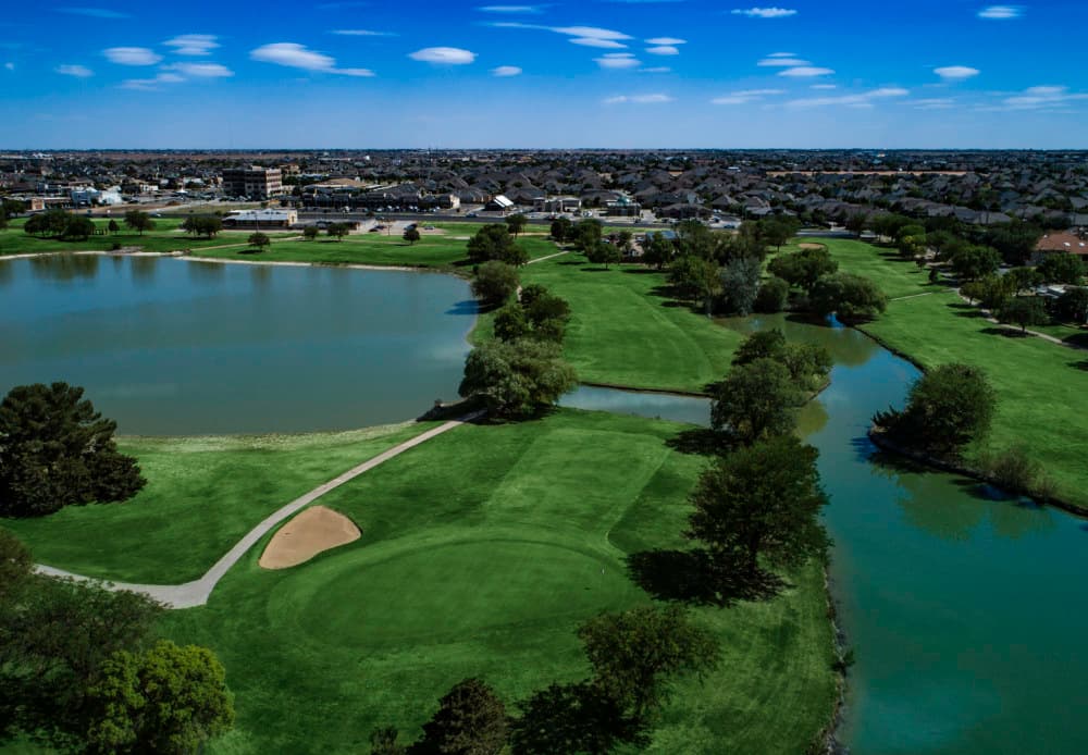 LakeRidge Country Club pickleball courts